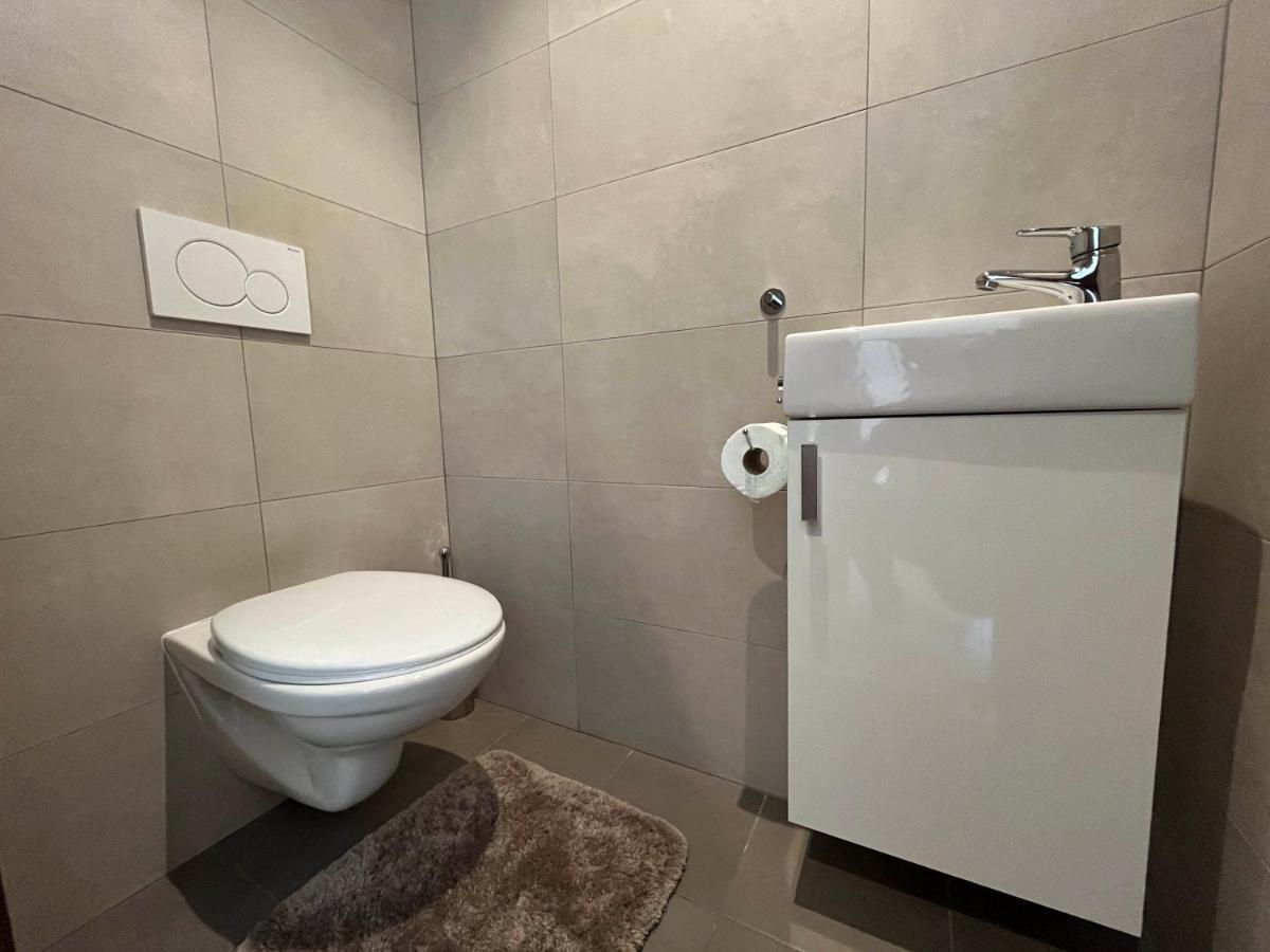 ברטיסלאבה Elegant Escape Apartment I - City Centre מראה חיצוני תמונה