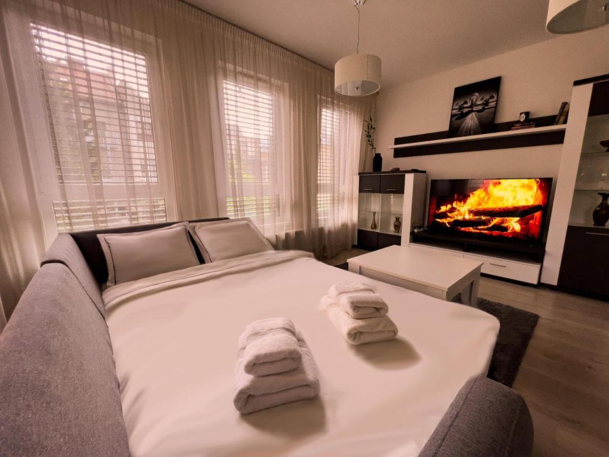 ברטיסלאבה Elegant Escape Apartment I - City Centre מראה חיצוני תמונה